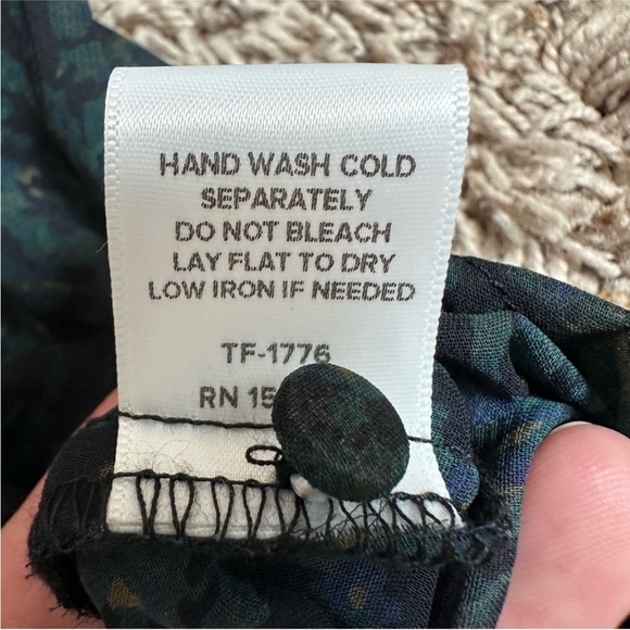 Evereve Roan + Ryan Mock Neck Puff Sleeve Sheer Blouse Size Small - Picture 3 of 8